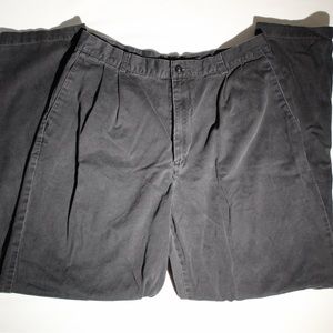 Vintage faded Black dark grey dockers women’s classic khaki size 16x33
